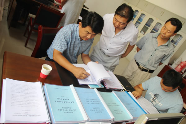 市交通運(yùn)輸局黨組書記、局長(zhǎng)馬潤(rùn)同志對(duì)隴運(yùn)集團(tuán)公司全面從嚴(yán)治黨及黨風(fēng)廉政建設(shè)進(jìn)行專題調(diào)研