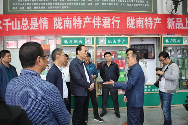 市安委辦主任、安監(jiān)局局長李永宏一行到隴運集團(tuán)公司檢查指導(dǎo)工作